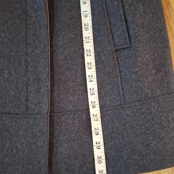 Guess Charcoal Gray Hooded Wool Coat With Black Toggle Zip Up Size Medium Bin16 - Picture 12 of 13